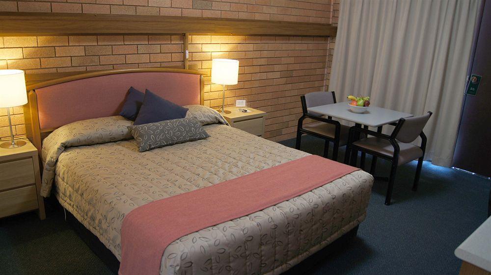 Ningana Motel Маджі Екстер'єр фото