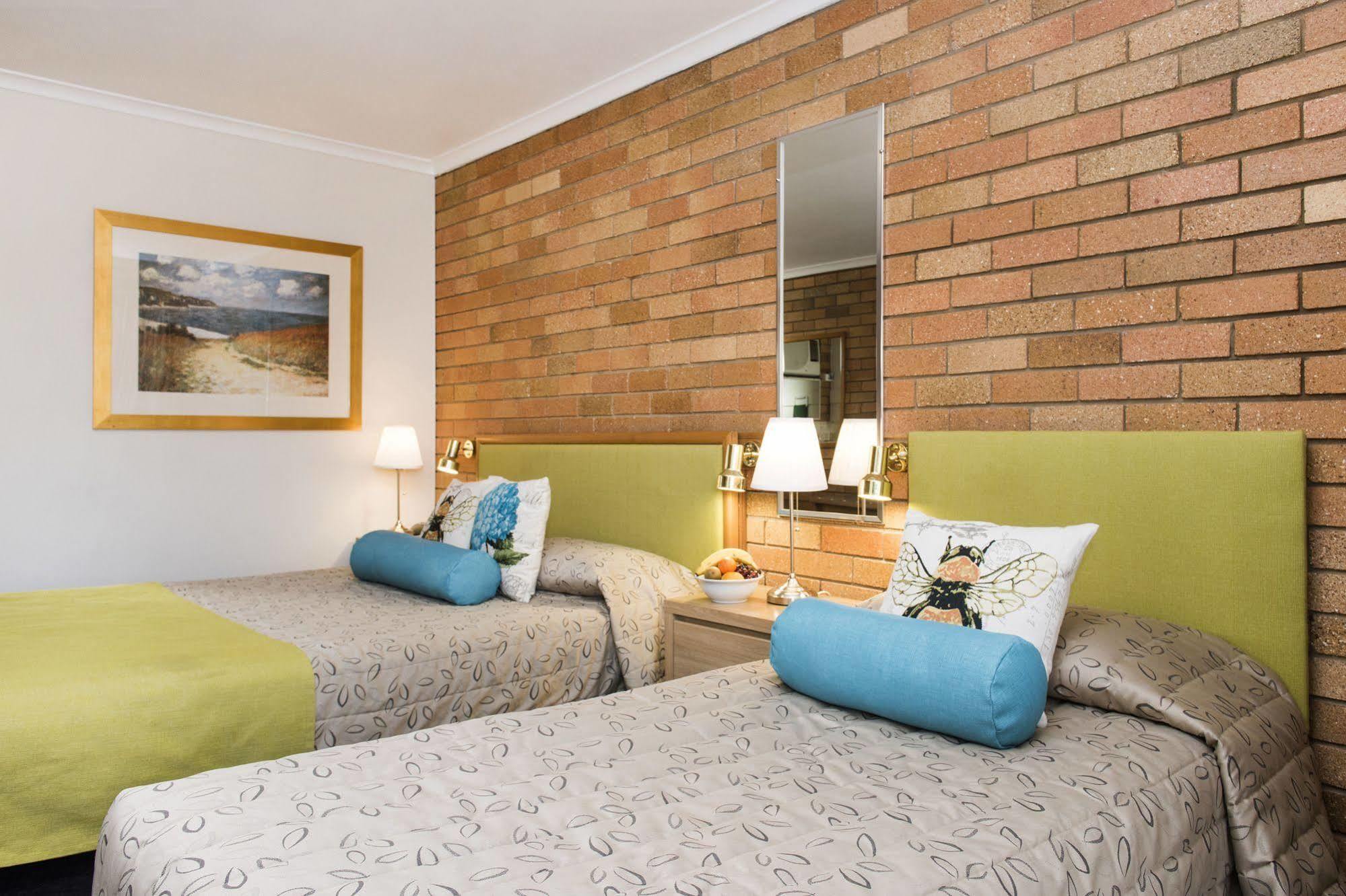 Ningana Motel Маджі Екстер'єр фото