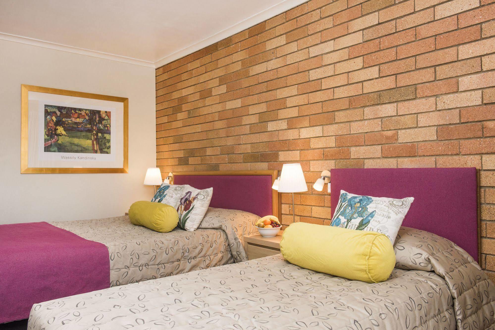 Ningana Motel Маджі Екстер'єр фото